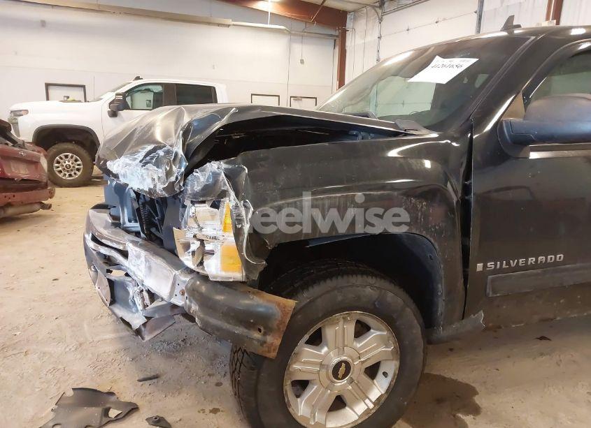 Photo 6 of 2009 Chevrolet Silverado 1500 LT (VIN 1GCEK29029Z123869)