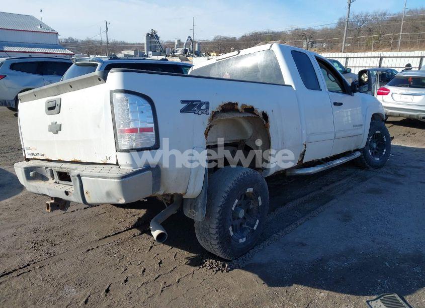Photo 4 of 2009 Chevrolet Silverado 1500 LT (VIN 1GCEK29029Z141921)