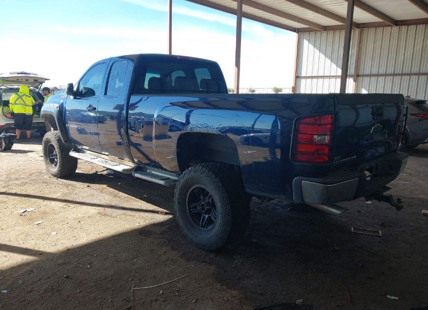 Photo 3 of 2009 Chevrolet Silverado 1500 LT (VIN 1GCEK29049E162325)