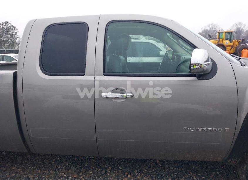 Photo 13 of 2009 Chevrolet Silverado 1500 LT (VIN 1GCEK29069Z125916)