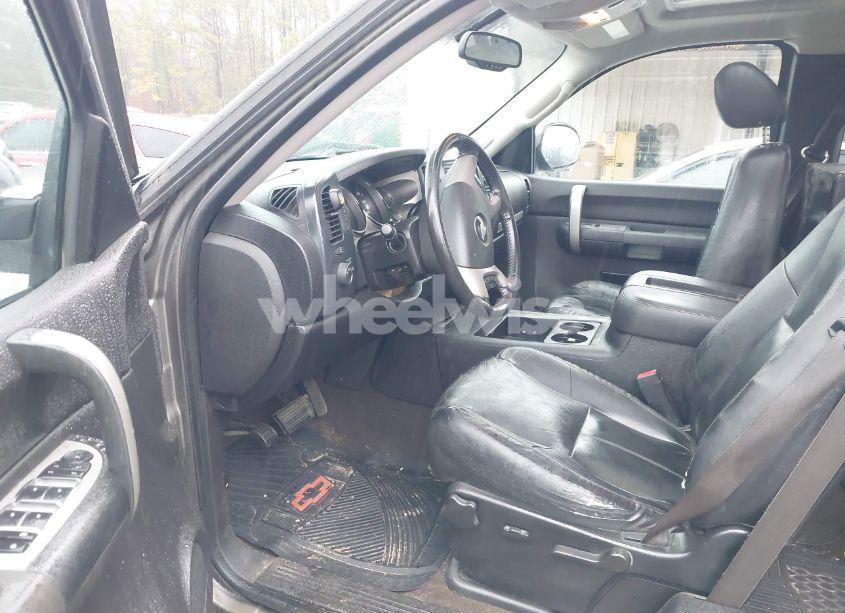 Photo 5 of 2009 Chevrolet Silverado 1500 LT (VIN 1GCEK29069Z125916)