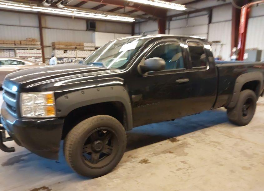 Photo 2 of 2009 Chevrolet Silverado 1500 (VIN 1GCEK29069Z297055)