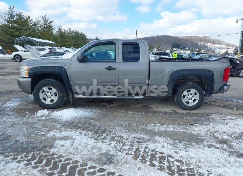 Photo 14 of 2009 Chevrolet Silverado 1500 LT (VIN 1GCEK29079Z140800)