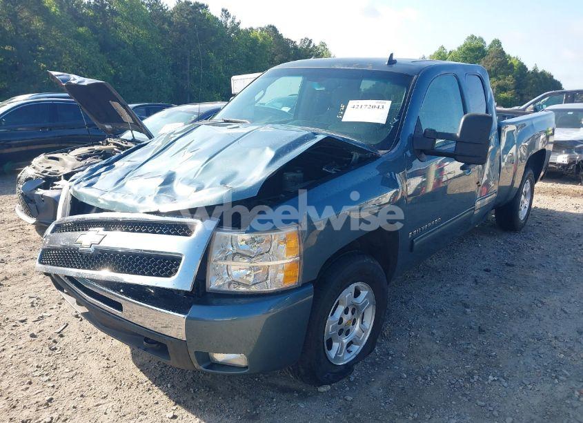 Photo 2 of 2009 Chevrolet Silverado 1500 LT (VIN 1GCEK29079Z213874)