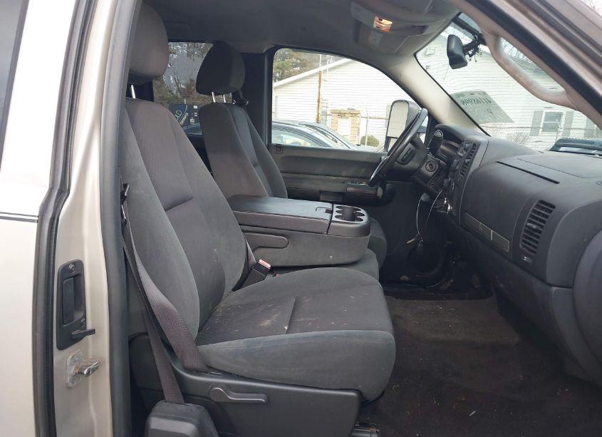 Photo 5 of 2009 Chevrolet Silverado 1500 LT (VIN 1GCEK29089Z112424)