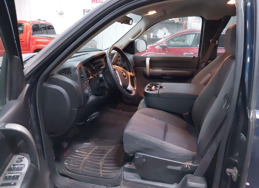 Photo 5 of 2009 Chevrolet Silverado 1500 LT (VIN 1GCEK29089Z229811)