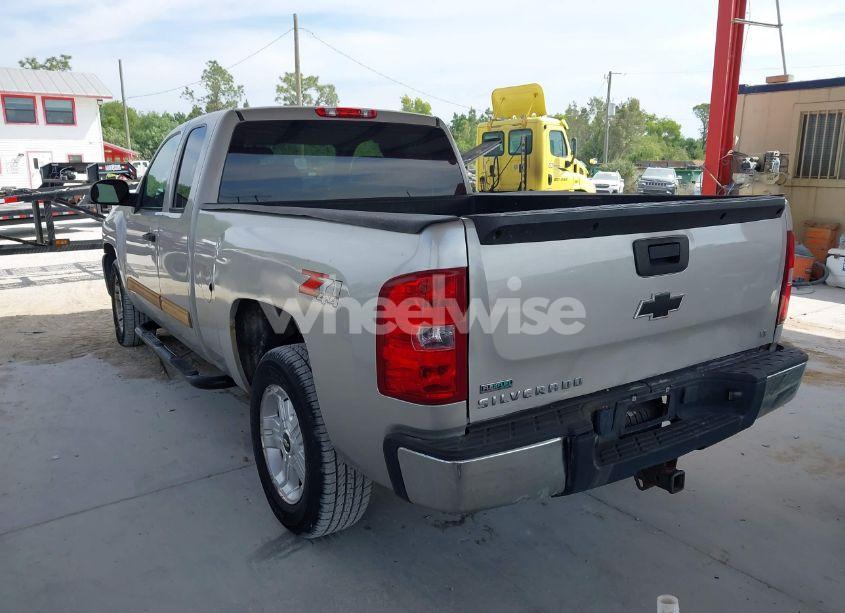 Photo 3 of 2009 Chevrolet Silverado 1500 LT (VIN 1GCEK29089Z273937)