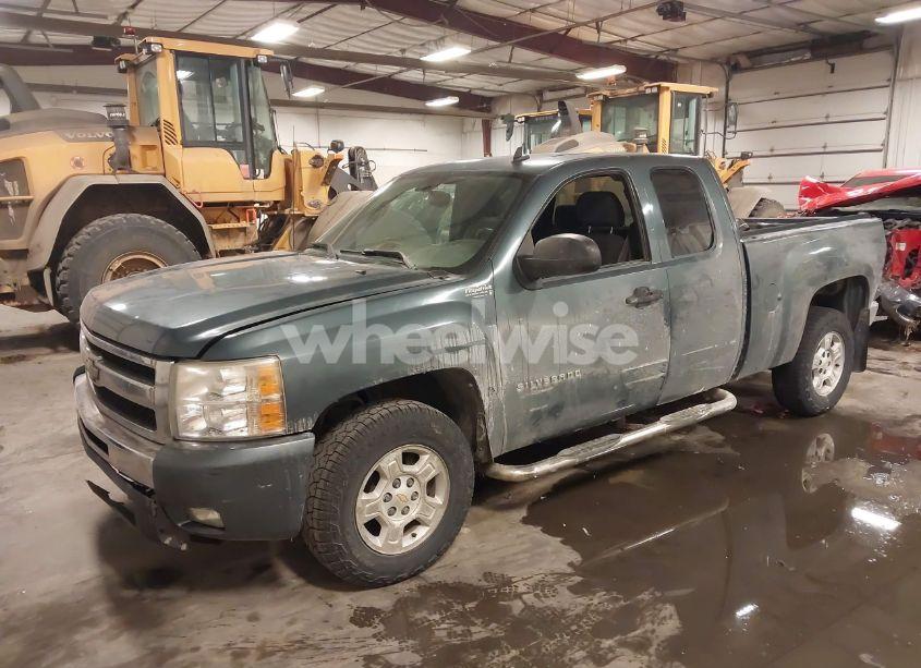 Photo 2 of 2009 Chevrolet Silverado 1500 LT (VIN 1GCEK29099Z286552)