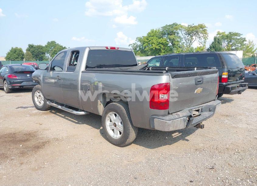 Photo 3 of 2009 Chevrolet Silverado 1500 LT (VIN 1GCEK29J09Z105458)
