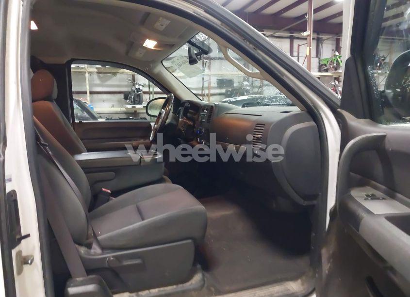 Photo 5 of 2009 Chevrolet Silverado 1500 LT (VIN 1GCEK29J39Z103946)