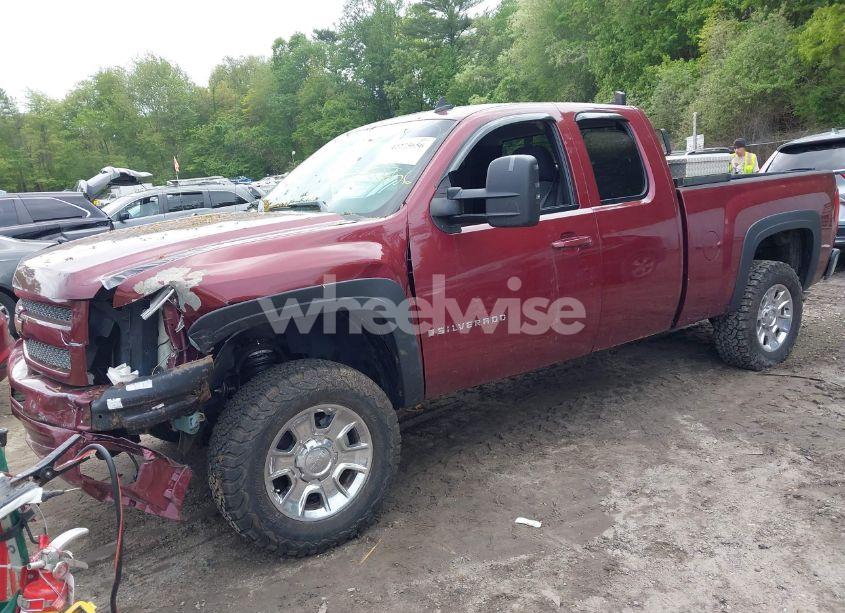 Photo 2 of 2009 Chevrolet Silverado 1500 LT (VIN 1GCEK29JX9Z210461)