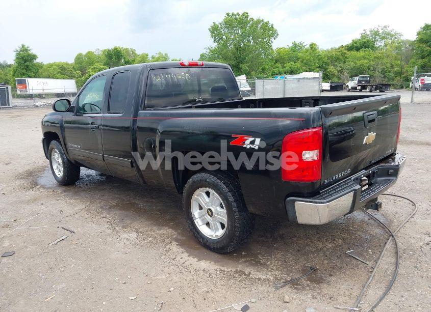 Photo 3 of 2009 Chevrolet Silverado 1500 LT (VIN 1GCEK29JX9Z297682)