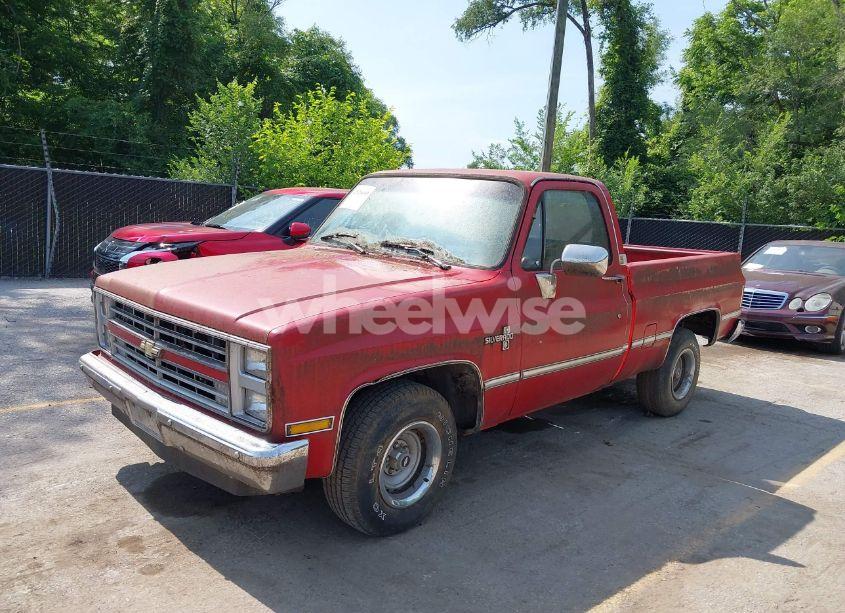 Photo 2 of 1987 Chevrolet R10 (VIN 1GCER14K4HJ122928)