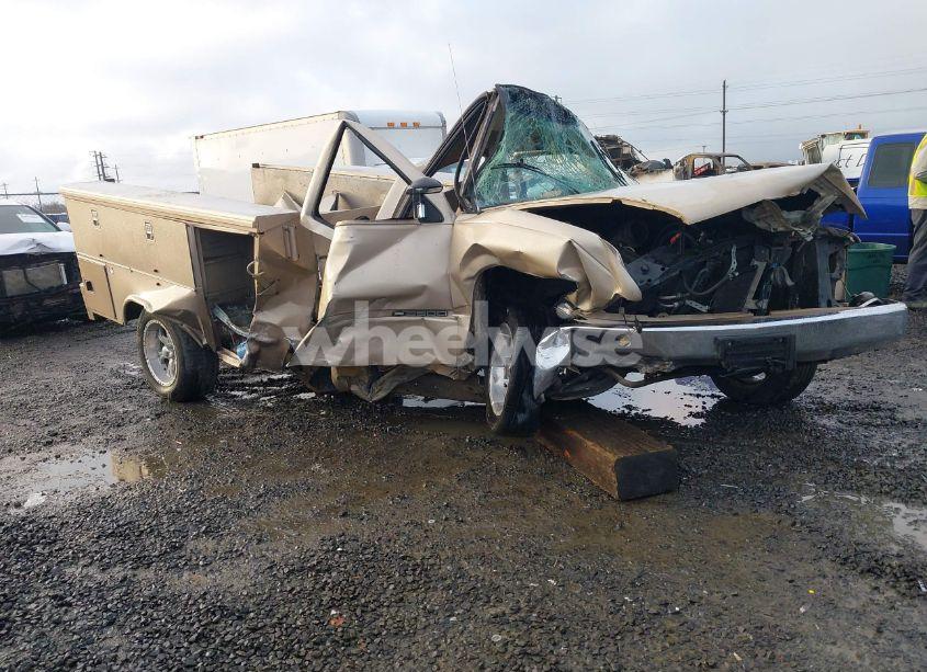 1988 Chevrolet Gmt-400 C2500 (VIN 1GCFC24H0JE193719) main photo