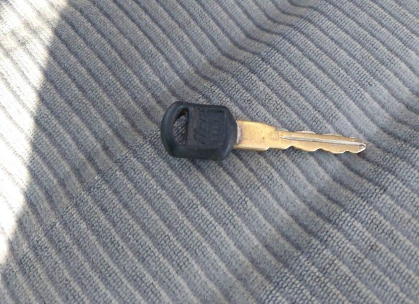 Photo 11 of 1992 Chevrolet Gmt-400 C2500 (VIN 1GCFC24H0NE216468)