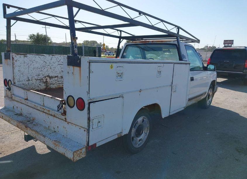 Photo 4 of 1992 Chevrolet Gmt-400 C2500 (VIN 1GCFC24H0NE216468)