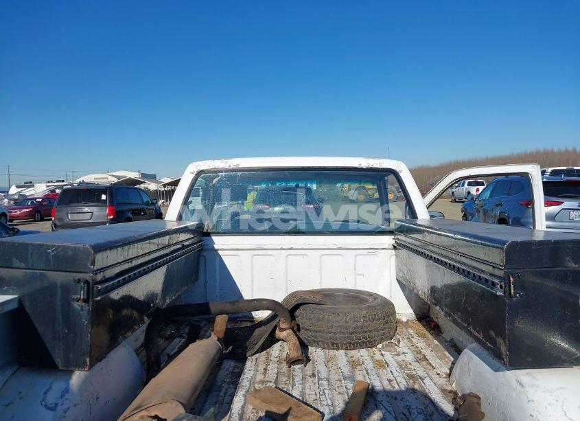 Photo 8 of 1988 Chevrolet Gmt-400 C2500 (VIN 1GCFC24K1JE101478)