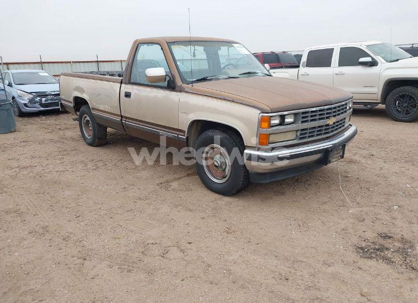 1988 Chevrolet Gmt-400 C2500 (VIN 1GCFC24K4JE123538) main photo