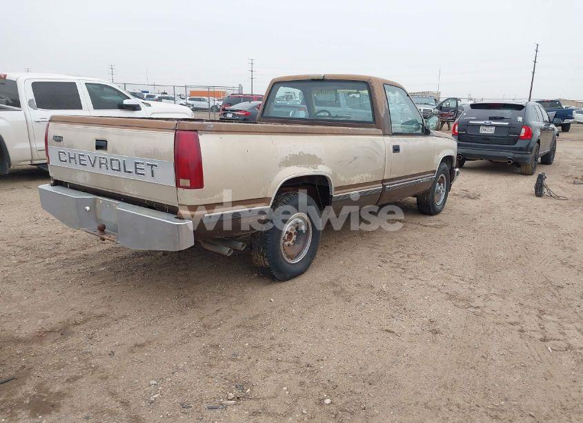 Photo 4 of 1988 Chevrolet Gmt-400 C2500 (VIN 1GCFC24K4JE123538)