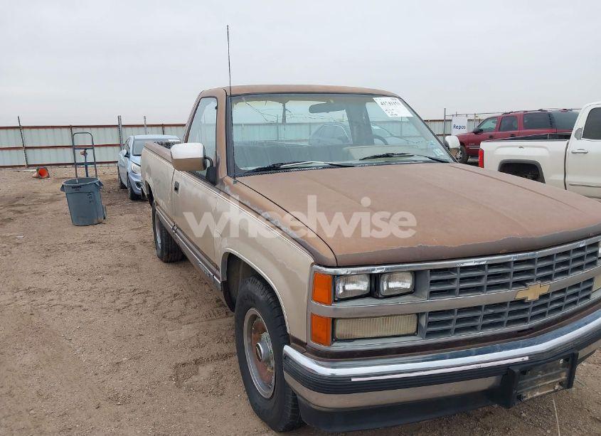 Photo 6 of 1988 Chevrolet Gmt-400 C2500 (VIN 1GCFC24K4JE123538)