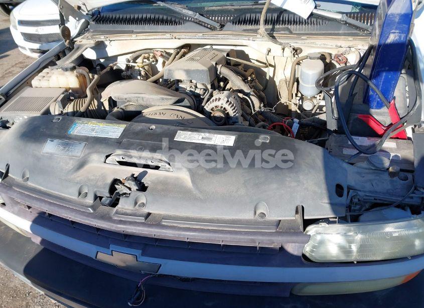 Photo 10 of 2000 Chevrolet Silverado 2500 (VIN 1GCFC24T3YE238070)