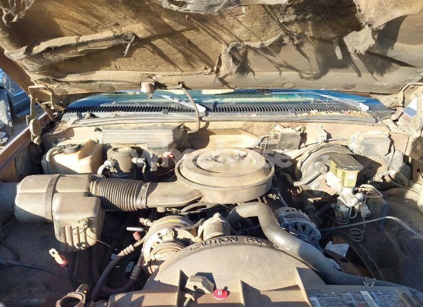 Photo 10 of 1994 Chevrolet Gmt-400 C2500 (VIN 1GCFC29K2RE153688)