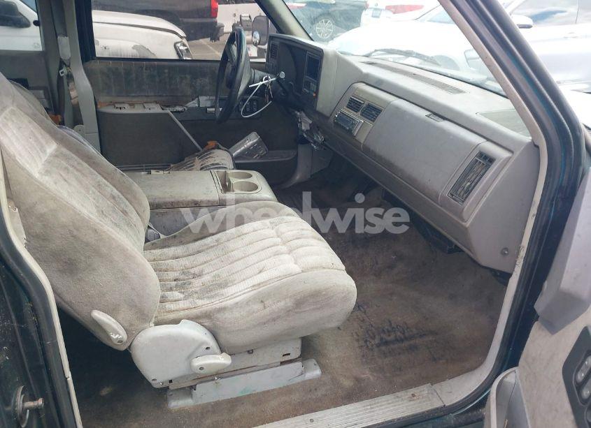 Photo 5 of 1994 Chevrolet Gmt-400 C2500 (VIN 1GCFC29K5RE279978)