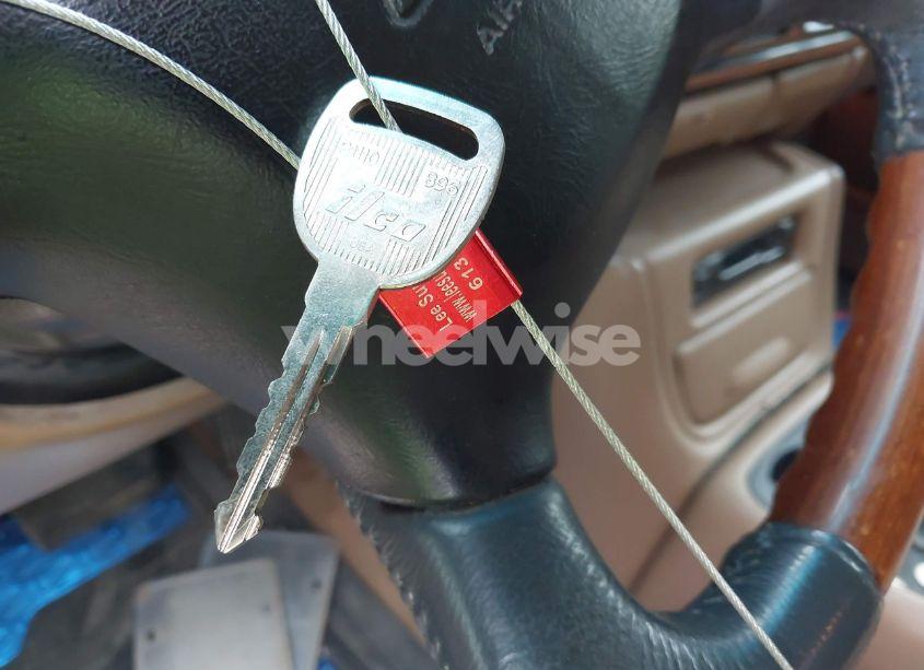 Photo 11 of 2000 Chevrolet Silverado 2500 LS (VIN 1GCFC29U5YE259603)