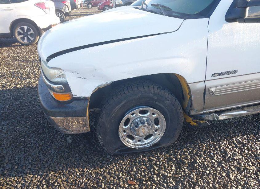 Photo 6 of 1999 Chevrolet Silverado 2500 LS (VIN 1GCFC29U6XZ118031)