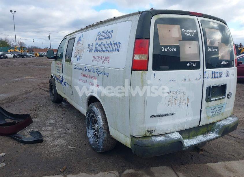 Photo 3 of 2005 Chevrolet Express (VIN 1GCFG15T551187204)