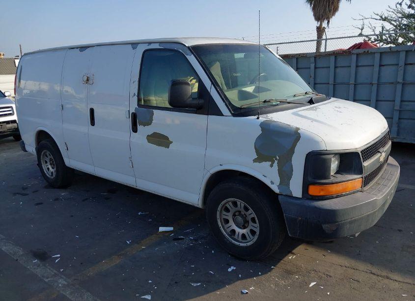 2006 Chevrolet Express WORK VAN (VIN 1GCFG15T861107637) main photo