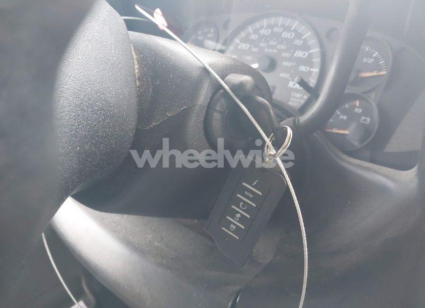 Photo 11 of 2004 Chevrolet Express (VIN 1GCFG15T941137436)