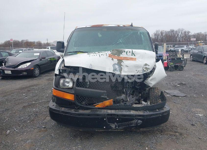 Photo 12 of 2004 Chevrolet Express (VIN 1GCFG15T941137436)