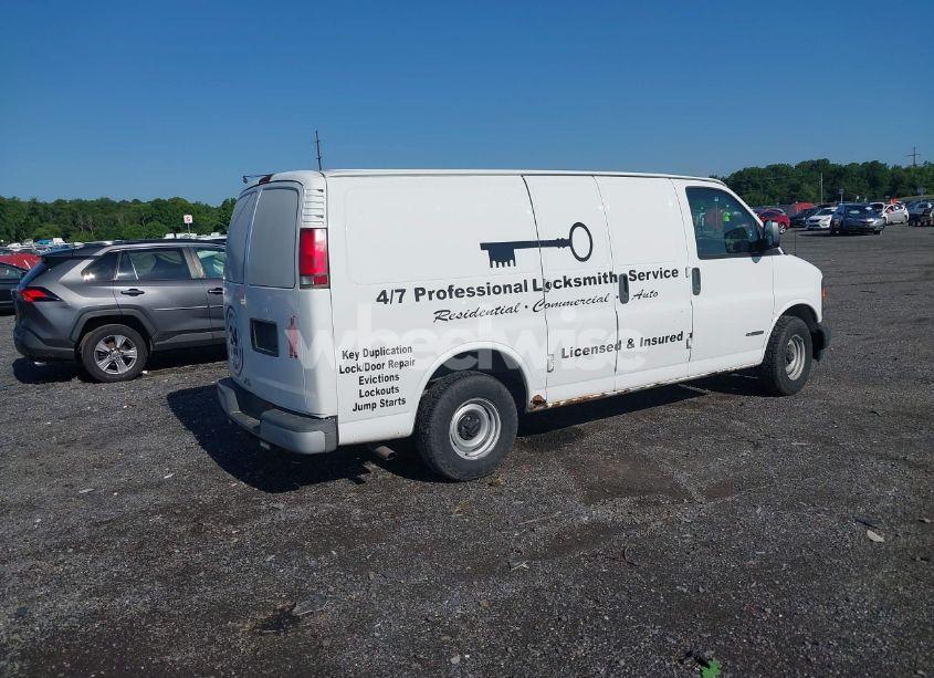 Photo 4 of 2001 Chevrolet Express (VIN 1GCFG15W411185187)