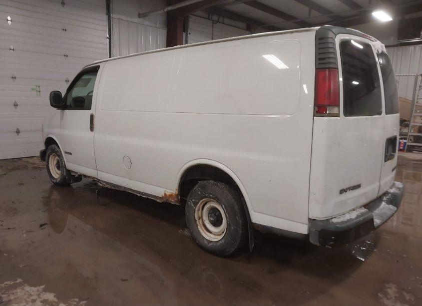 Photo 3 of 2000 Chevrolet Express (VIN 1GCFG15W8Y1119221)