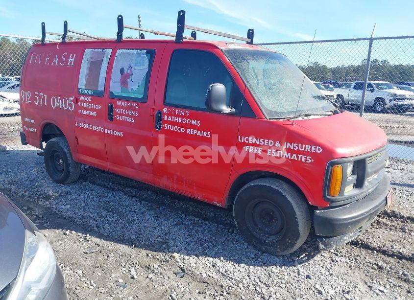 1998 Chevrolet Chevy VAN G1500 (VIN 1GCFG15WXW1000552) main photo