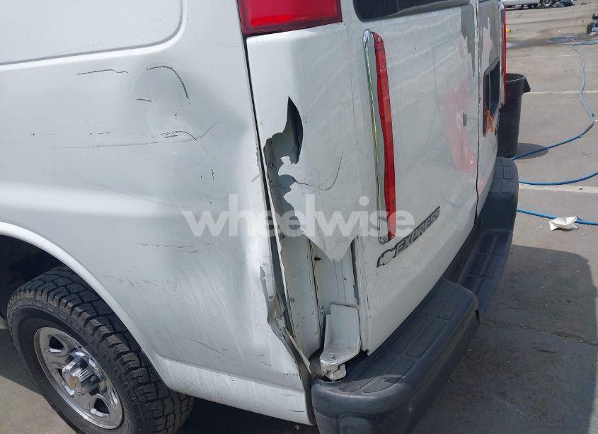 Photo 6 of 2003 Chevrolet Express (VIN 1GCFG15X031131882)