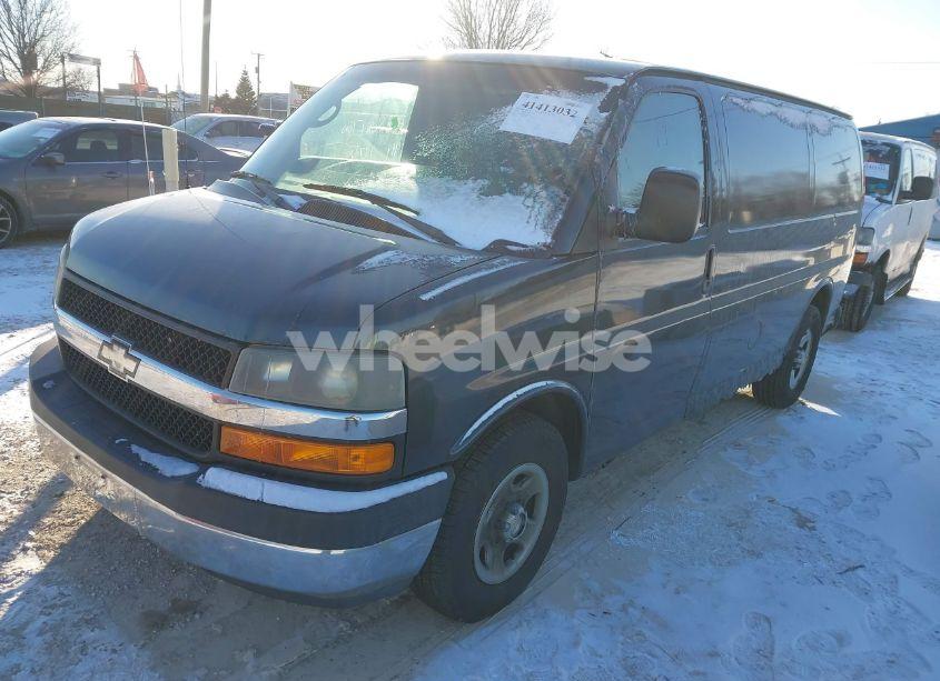 Photo 2 of 2004 Chevrolet Express (VIN 1GCFG15X041126375)