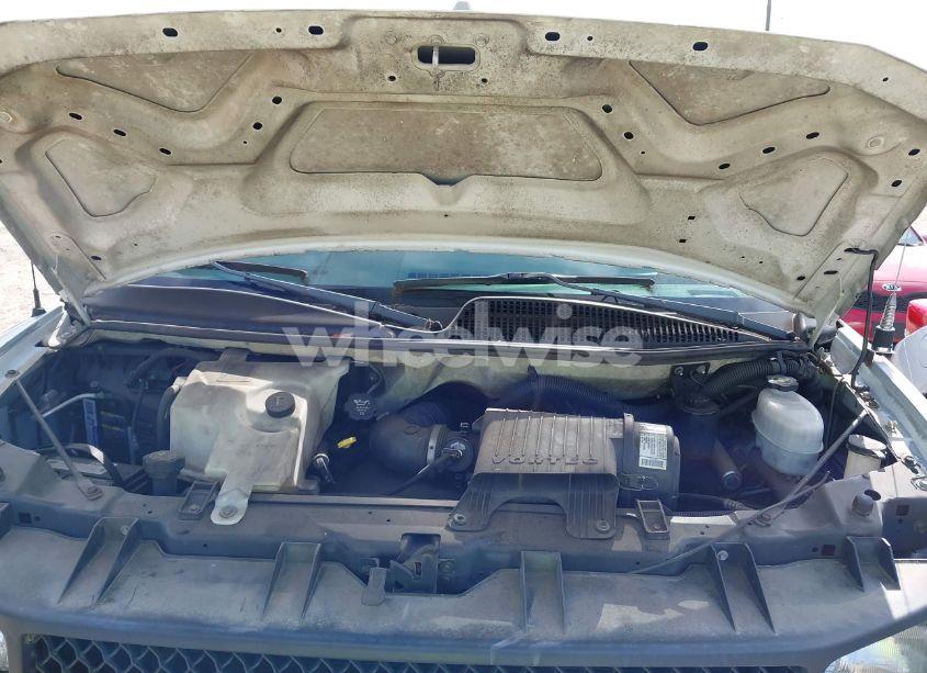 Photo 10 of 2005 Chevrolet Express (VIN 1GCFG15X051242371)