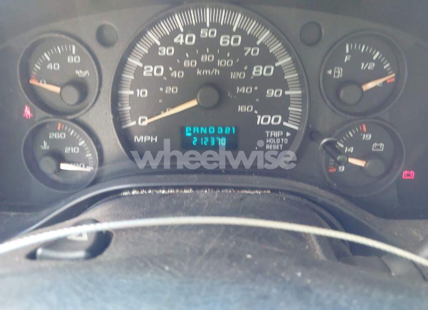 Photo 7 of 2005 Chevrolet Express (VIN 1GCFG15X151253802)