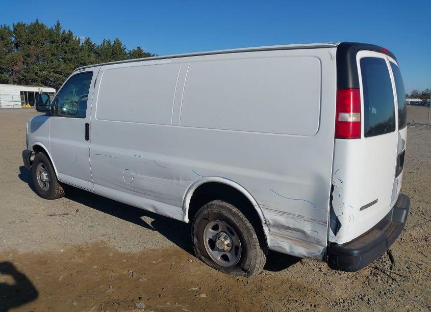 Photo 3 of 2008 Chevrolet Express WORK VAN (VIN 1GCFG15X181106075)