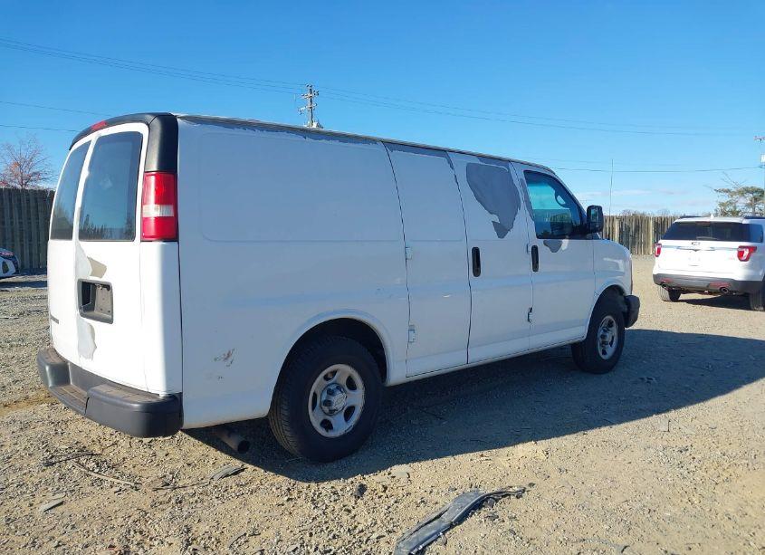 Photo 4 of 2008 Chevrolet Express WORK VAN (VIN 1GCFG15X181106075)