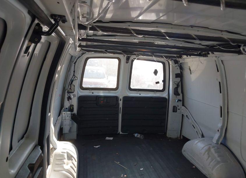 Photo 8 of 2008 Chevrolet Express WORK VAN (VIN 1GCFG15X181106075)