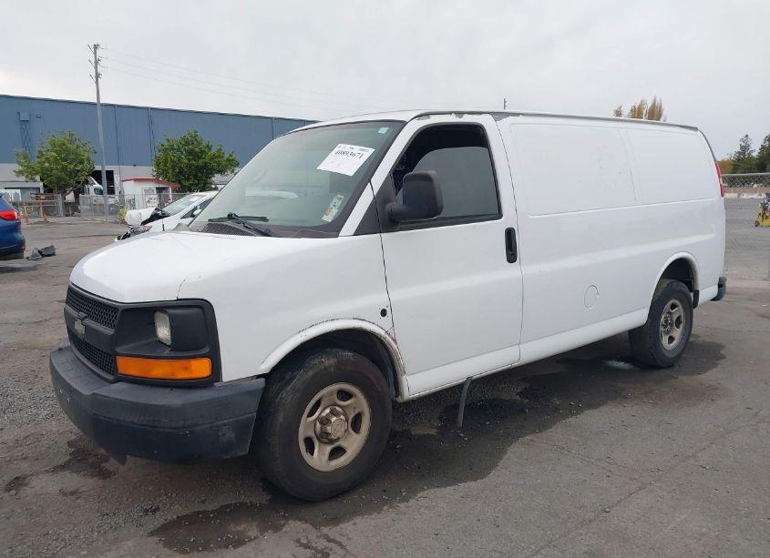 Photo 2 of 2006 Chevrolet Express WORK VAN (VIN 1GCFG15X261204531)