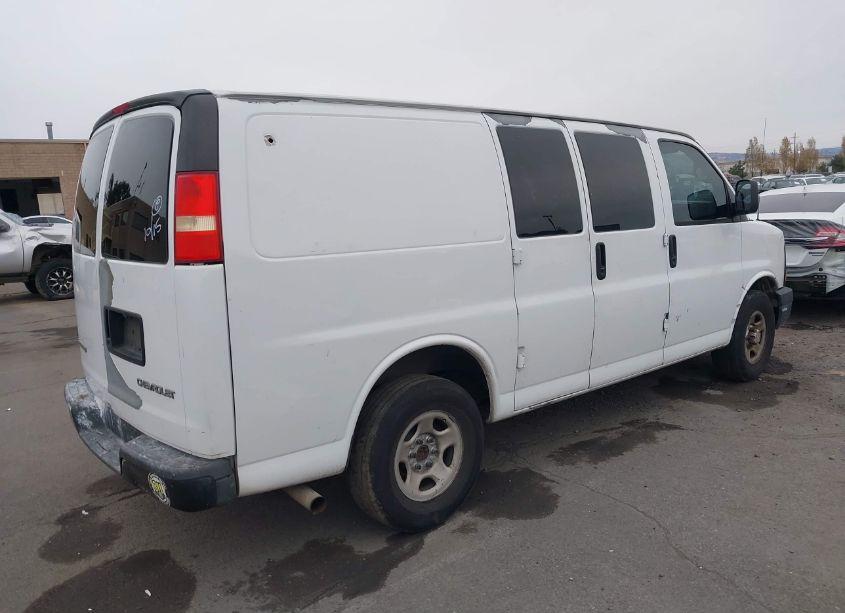 Photo 4 of 2006 Chevrolet Express WORK VAN (VIN 1GCFG15X261204531)