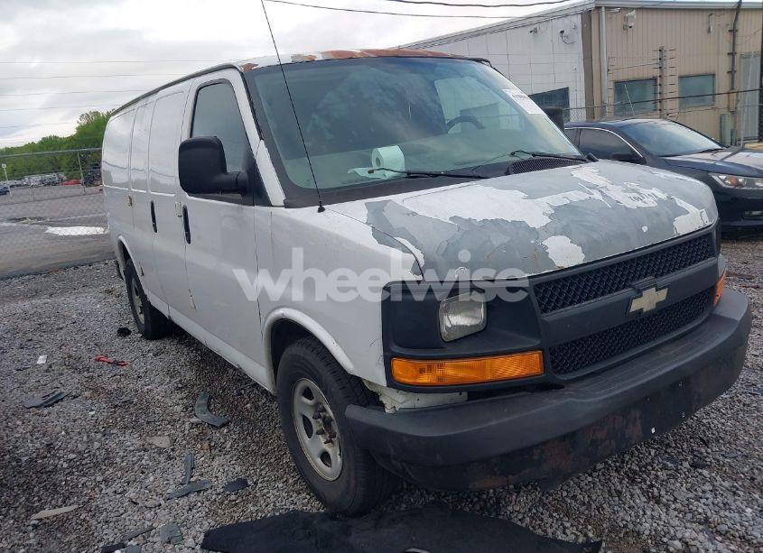 2007 Chevrolet Express WORK VAN (VIN 1GCFG15X271156787) main photo