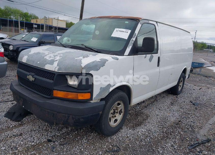 Photo 2 of 2007 Chevrolet Express WORK VAN (VIN 1GCFG15X271156787)