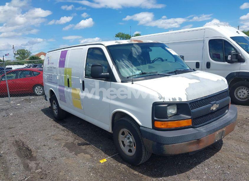 2007 Chevrolet Express WORK VAN (VIN 1GCFG15X271238826) main photo