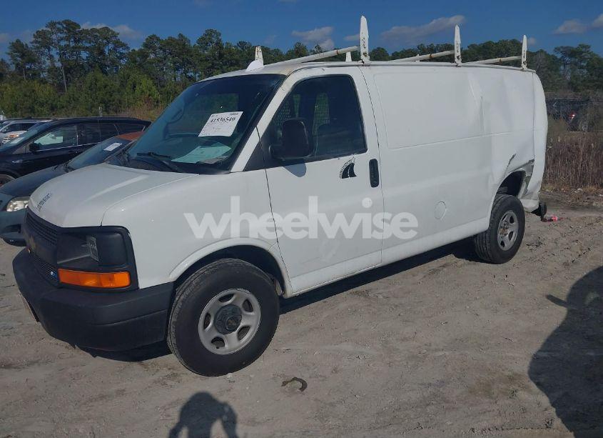 Photo 2 of 2006 Chevrolet Express WORK VAN (VIN 1GCFG15X361223525)