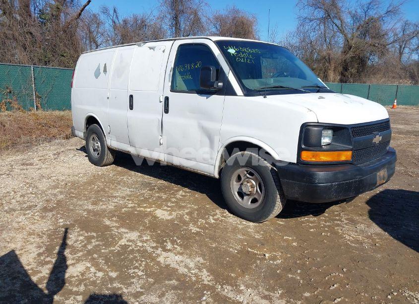 2007 Chevrolet Express WORK VAN (VIN 1GCFG15X371137620) main photo
